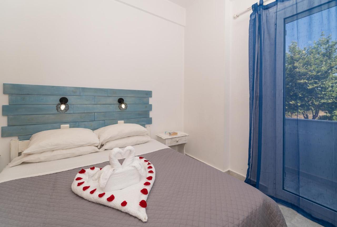 Blue Houses Apartments 피니코운타 외부 사진